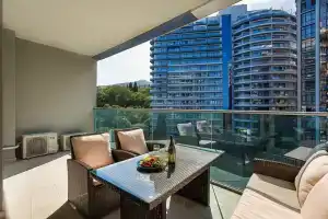 ZhK ZAZERKAL'E Apartments, Yalta