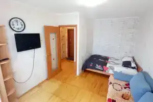 1-komnatnaya Apartments, Ekaterinburg