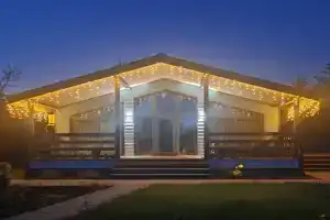 Uyutnyy dom s drovyanym kaminom Cottage, Samara