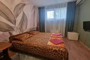 Tryohmestnyy nomer ekonom Apartments, Adler