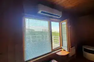 Dvuhmestnyy komfort s vidom na more-1 Apartments, Shirokaya Balka