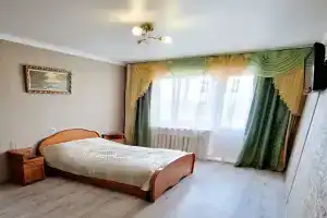 Bolshaya uyutnaya s udobnym raspolozheniem Apartments, Gabin