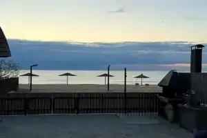 Dom u morya so vsemi usloviyami. 50 m do morya Cottage, Izbarbash