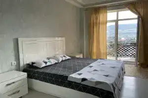 S prekrasnym vidom na gory Apartments, Makhachkala
