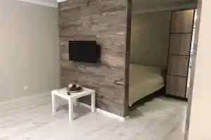 1komnatnaya Evro-studiya v tsentre Apartments, Mariupol