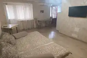 Arenda Kvartiry Voroshilovskiy r-n Tsentr Apartments, Donetsk