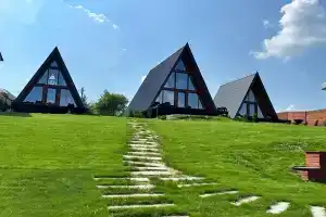 Treugolnyy dom A-freym ritsa Cottage, Krasnoyarsk