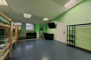 Mnogomestnyy muzhskoy nomer standart s sanuzlom Apartments, Pushkino