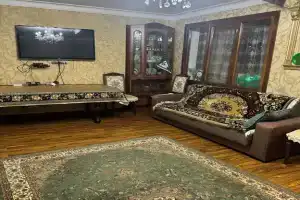 v tsentre Apartments, Derbent