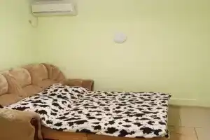 Dvuhmestnyy nomer s 1 krovatyu standart Apartments, Yeysk