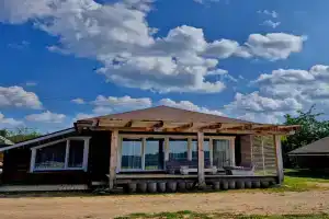 Uyutnyy dom s panoramnym vidom na kamu kamskiy bereg Cottage, Chaykovsky