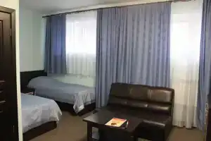 Dvuhmestnyy nomer s 2 otdelnymi krovatyami standart Apartments, Vol'sk