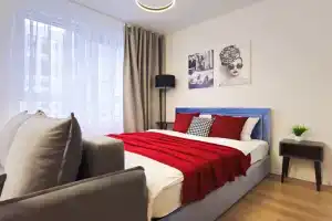 Yarkaya studiya dlya otdyha i raboty ryadom s metro Domodedovo Apartments, Misailova