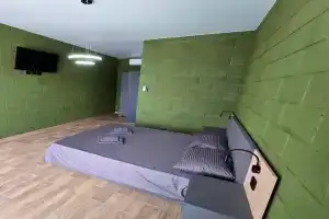 Tryohmestnyy nomer komfort s vidom na more i gory Apartments, Alakhadzi