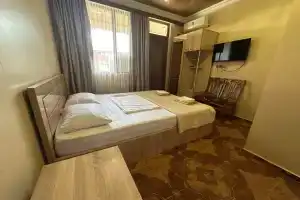 Dvuhmestnyy nomer s 1 krovatyu standart Apartments, Makhinjauri