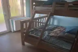 Semeynyy nomer standart s vidom na gory Apartments