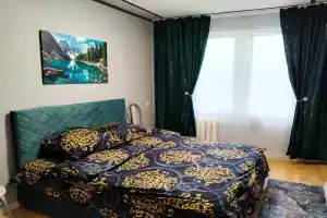 Uyutnaya dvushka ryadom s parkom Apartments, Noginsk