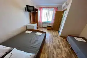 Tryohmestnyy nomer standart Apartments, Berdyansk