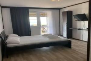 Chetyryohmestnyy nomer domiki Apartments, Alakhadzi