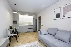 komfort klassa ryadom s aeroportom Apartments, Ob'