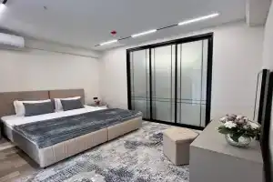 Apartamenty na neboskryobe U-tower, Tashkent