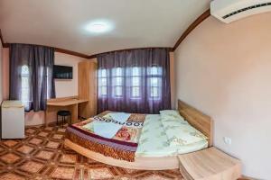 Dvuhmestnyy nomer s 1 krovatyu byudzhet Apartments, Lazarevskoye