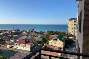 Uyutnaya studiya s vidom na more i ozero Apartments, Makhachkala