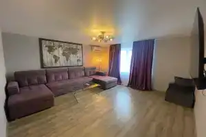 Uyutnaya v tsentre goroda i ryadom s trassoy M4 Apartments, Pavlovsk