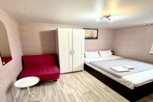 Komnata s mebelyu Apartments, Adler