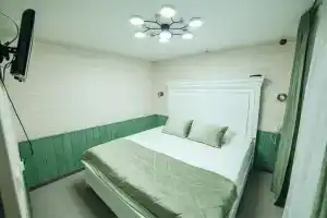 Dvuhmestnyy nomer s 1 krovatyu 3 gosudarev terem 1 palata Apartments, Galuzino