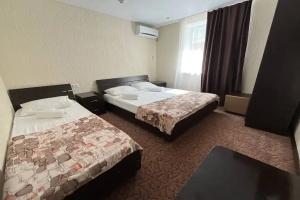 Tryohmestnyy nomer uluchshennyy Apartments, Lazarevskoye