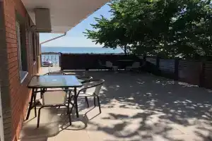 Nomer na beregu morya Apartments, Berdyansk