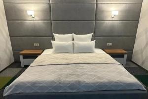 Dvuhmestnyy nomer s 1 krovatyu aldenta Apartments, Rakaw