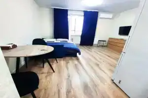 Uyutnaya studiya na 15 etazhe Apartments