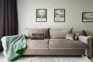 Sovremennaya dvuhkomnatnaya u aeroporta Tolmachevo Apartments, Ob'