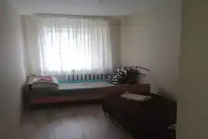 Dvuhkomnatnaya s vidom na kupola tserkvi i memorial Apartments