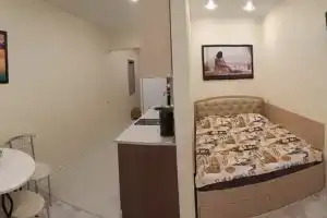 1-komnatnaya Apartments, Lobnya