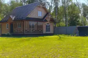 Dom Skazka Cottage, Misailova