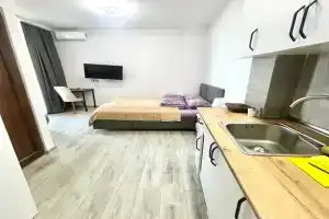 Uyutnaya studiya s vidom na more Apartments, Makhinjauri