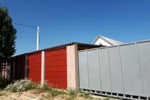 Letniy otdyh ryadom s solenym lechebnym ozerom Cottage, Yarovoye