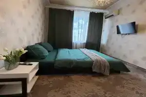 2-komnatnaya top lokatsiya goroda Apartments, Donetsk