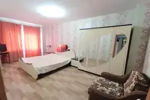 v parkovoy zone Apartments, Velikiye Luki
