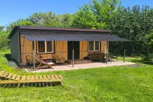 Domik v sadu Cottage, Liski