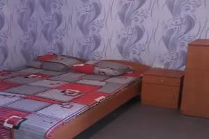 Dvuhmestnyy nomer s 2 otdelnymi krovatyami standart Apartments, Berdyansk