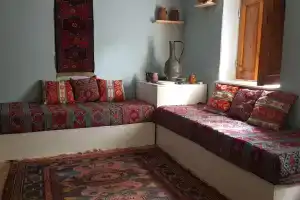 Mnogomestnyy smeshannyy nomer shestimestnyy Apartments, Derbent