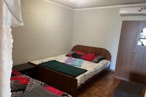 Tryohmestnyy nomer ekonom Apartments, Novyjj Afon