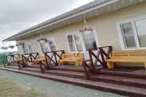 Semeynyy otdyh Tourist base, Yarovoye