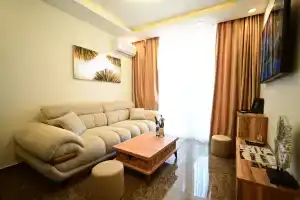 Prostornye apartamenty 2+1 s vidom na more