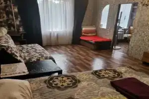 Uyutnaya v tsentre Otradnogo Apartments, Otradnoye
