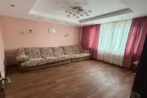 Uyutnaya so vsemi udobstvami v tsentre goroda Apartments, Nizhnekamsk